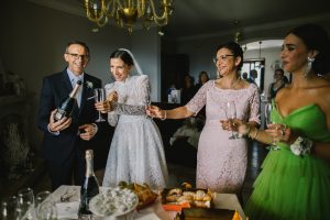 27 https://www.biagiosollazzi.com/fascino-di-un-matrimonio-a-caserta-vecchia/